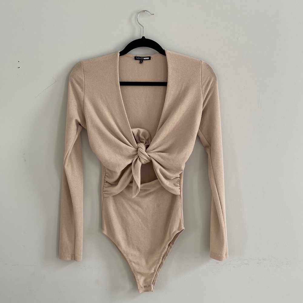 Fashion Nova Beige Buttoned Body Suit